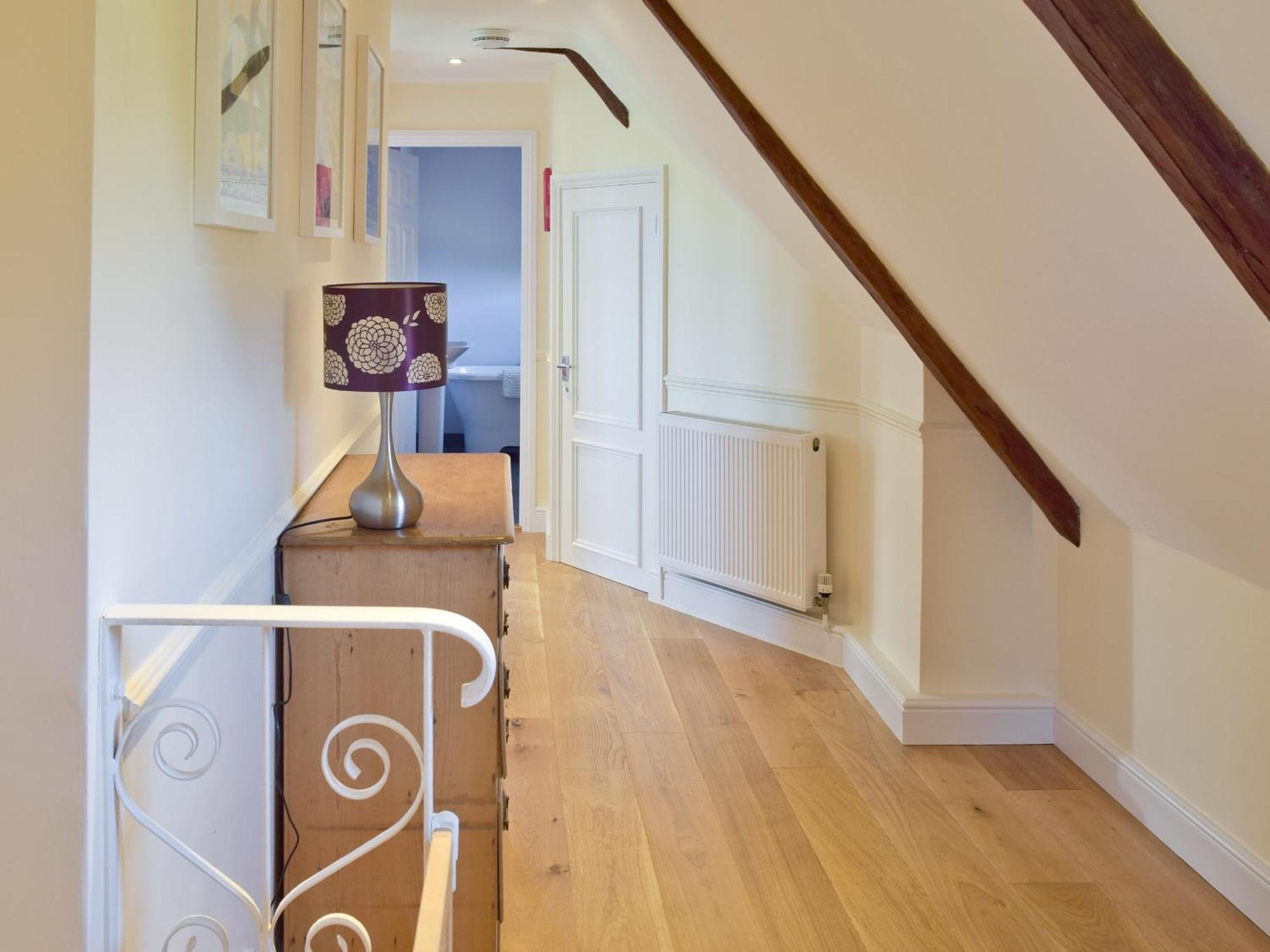 Granary Cottage Bentley  Bagian luar foto